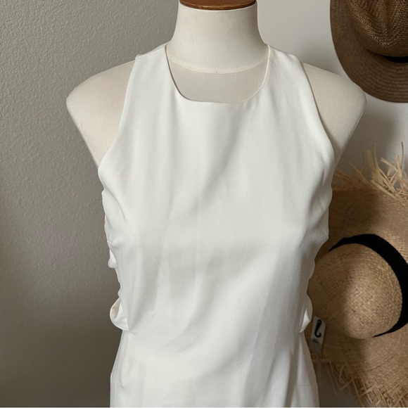 NEW with Tags. Halston Heritage White Dress. Size 6 - Picture 5 of 14